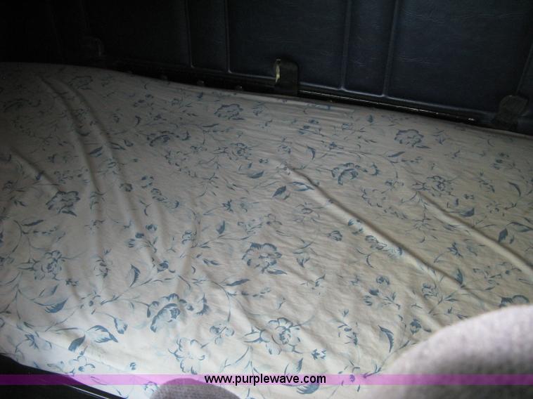 image for item K8655 1995 Freightliner FLD semi truck