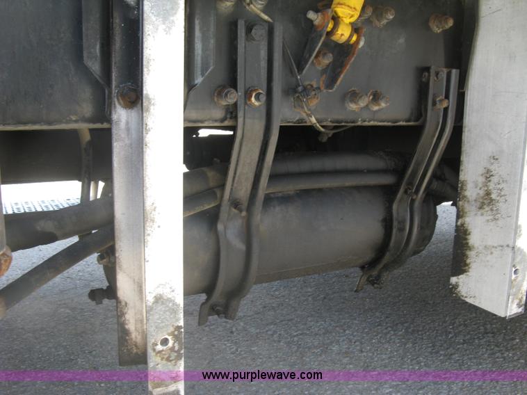 image for item K8655 1995 Freightliner FLD semi truck