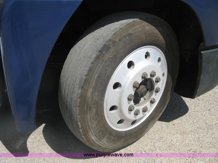 image for item K8655 1995 Freightliner FLD semi truck