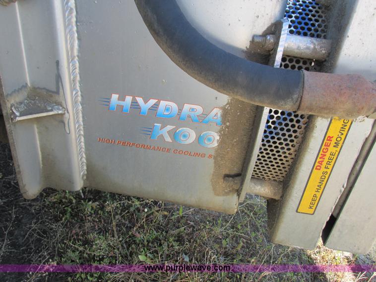 image for item L2500 2007 Freightliner Columbia Heritage semi truck