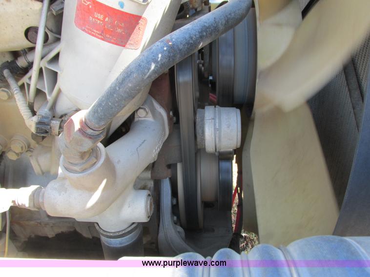 image for item L2500 2007 Freightliner Columbia Heritage semi truck