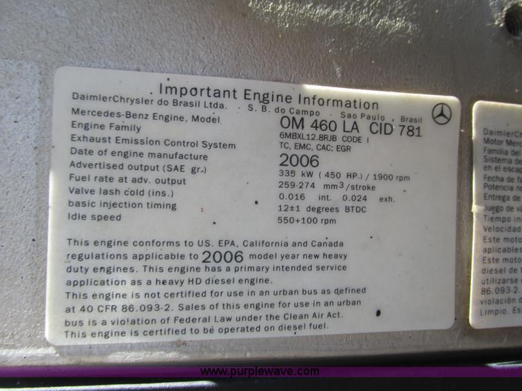 image for item L2500 2007 Freightliner Columbia Heritage semi truck