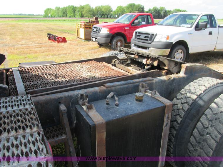 image for item L2502 1987 Ottowa 4T30 yard truck