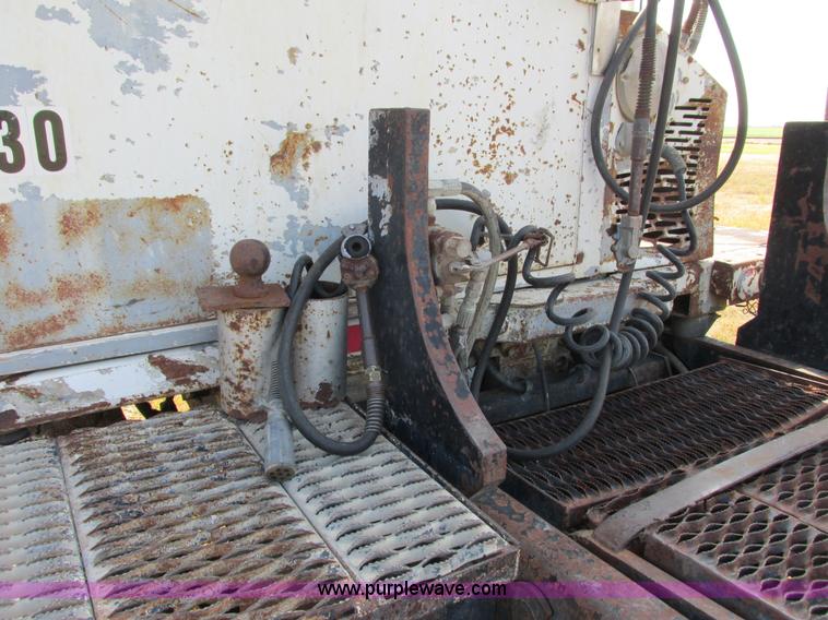 image for item L2502 1987 Ottowa 4T30 yard truck