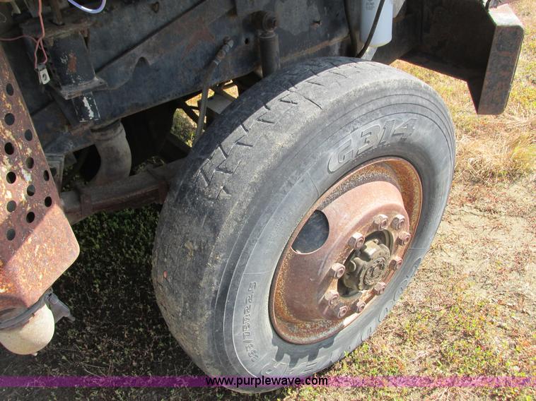 image for item L2502 1987 Ottowa 4T30 yard truck