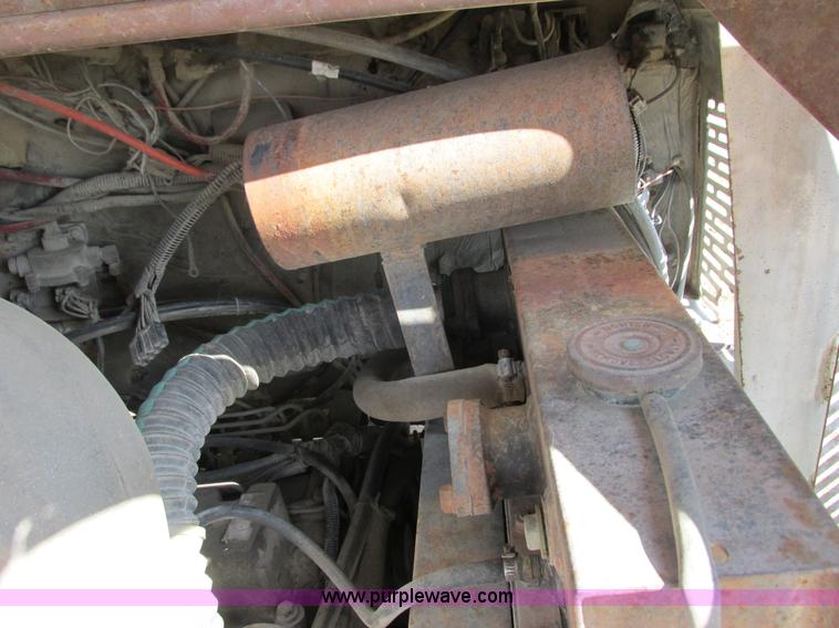 image for item L2502 1987 Ottowa 4T30 yard truck