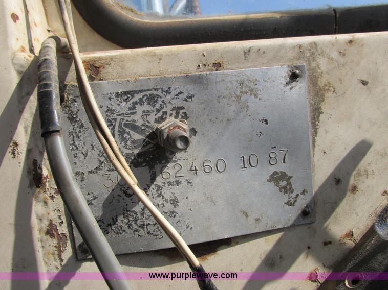 image for item L2502 1987 Ottowa 4T30 yard truck