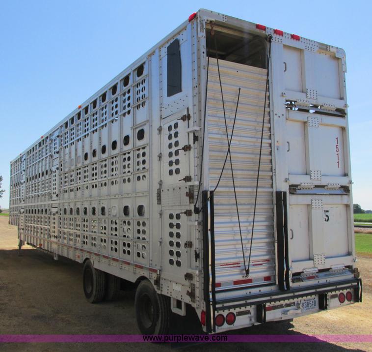 image for item L2509 1996 Wilson PSADL-303P livestock trailer