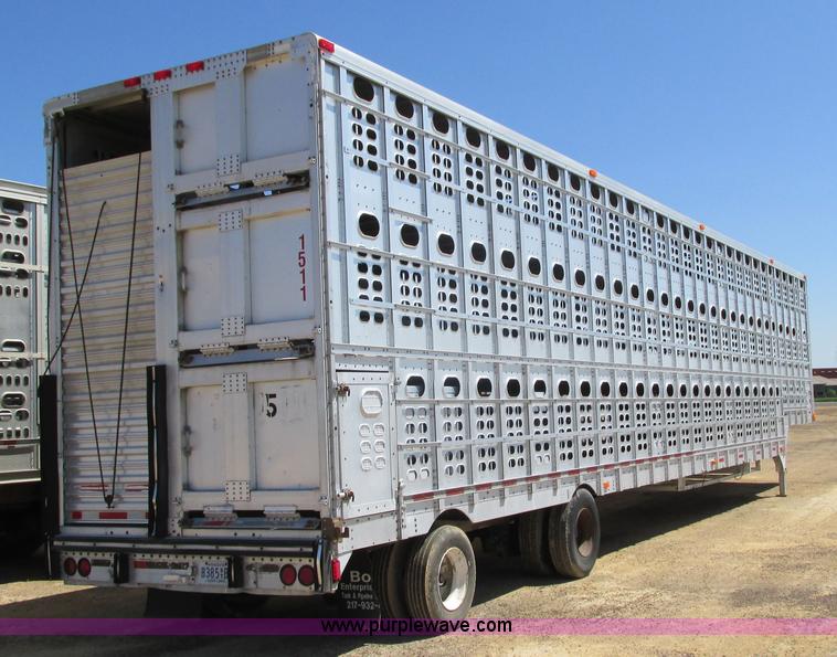 image for item L2509 1996 Wilson PSADL-303P livestock trailer