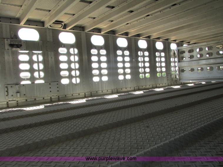 image for item L2509 1996 Wilson PSADL-303P livestock trailer