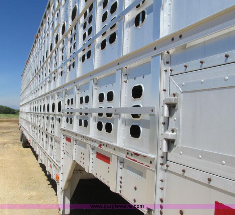 image for item L2509 1996 Wilson PSADL-303P livestock trailer