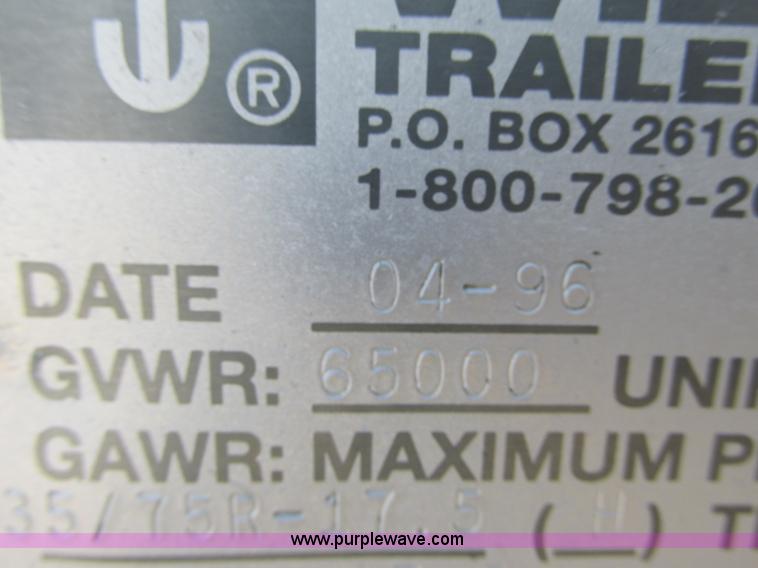 image for item L2509 1996 Wilson PSADL-303P livestock trailer