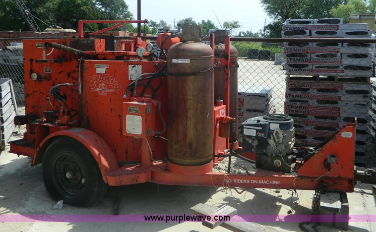 image for item AX9766 Crafco asphalt sealing machine