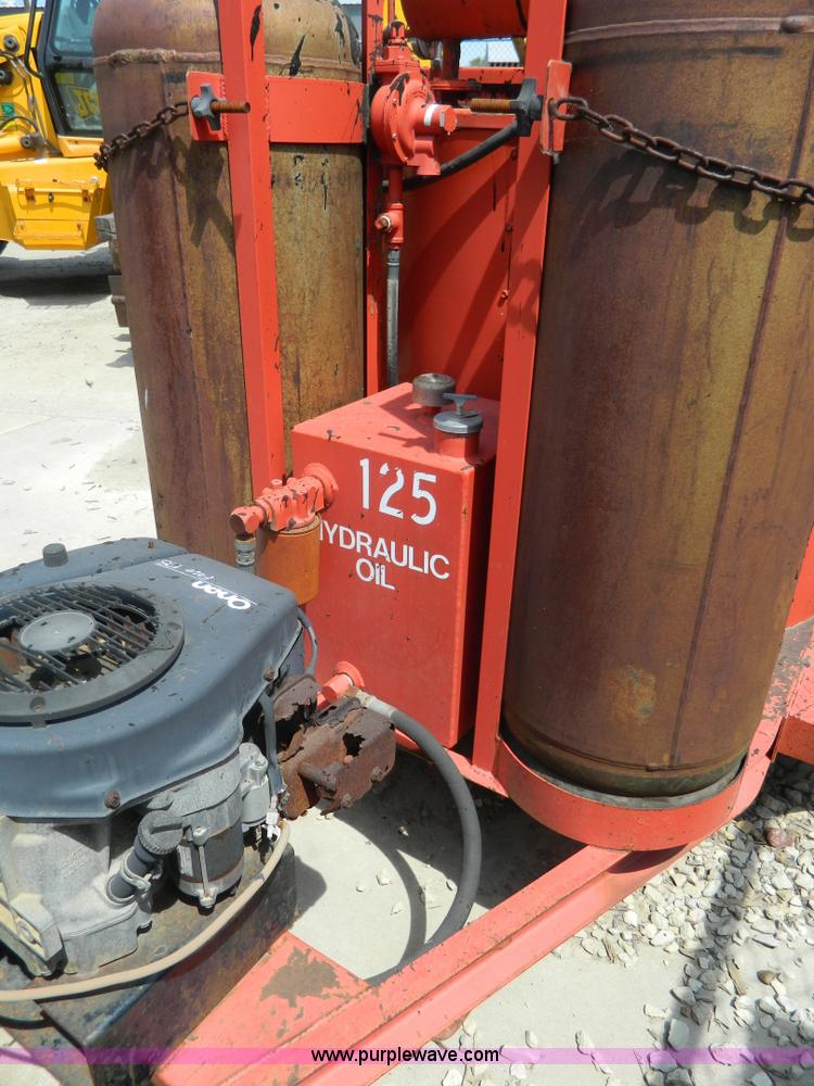 image for item AX9766 Crafco asphalt sealing machine