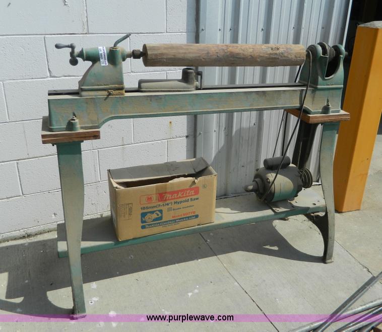 image for item AX9801 Delta wood lathe