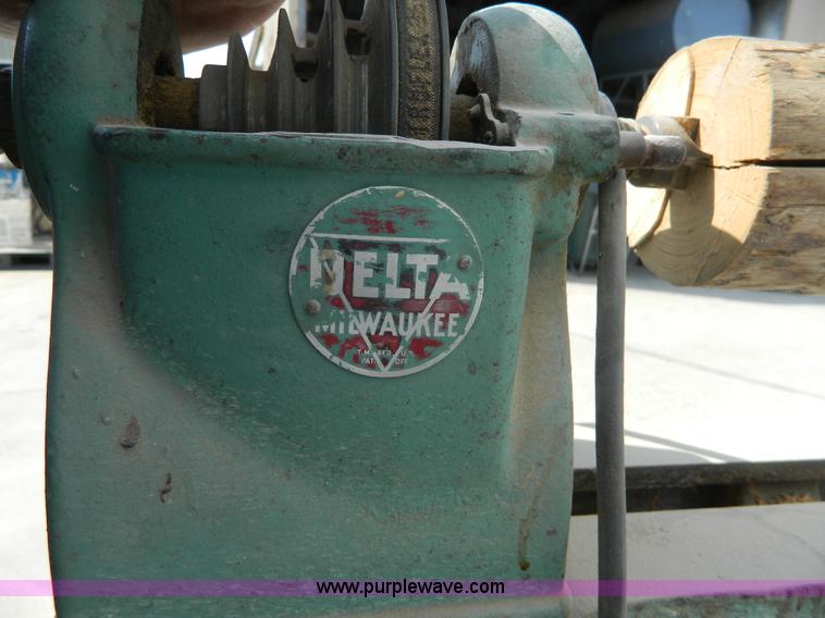 image for item AX9801 Delta wood lathe