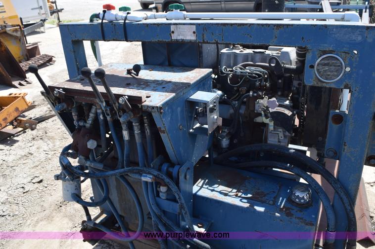 image for item BG9791 Compton triple roller concrete screed