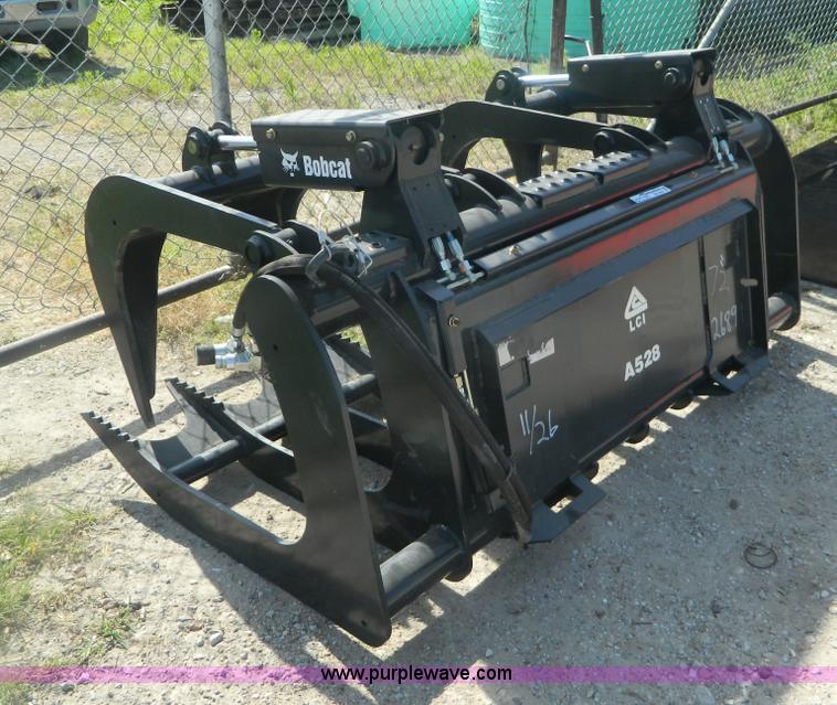 image for item BG9854 2013 Bobcat GRPL72 root grapple attachment