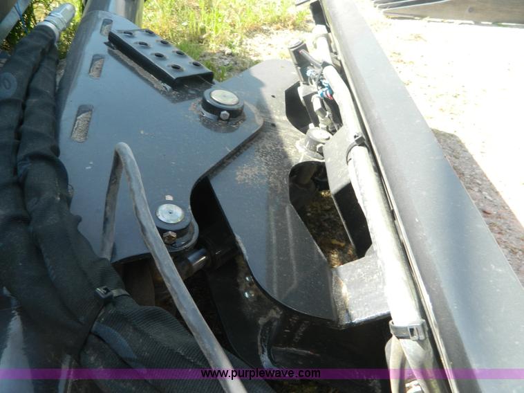 image for item BG9857 2010 Bobcat 84 angle broom