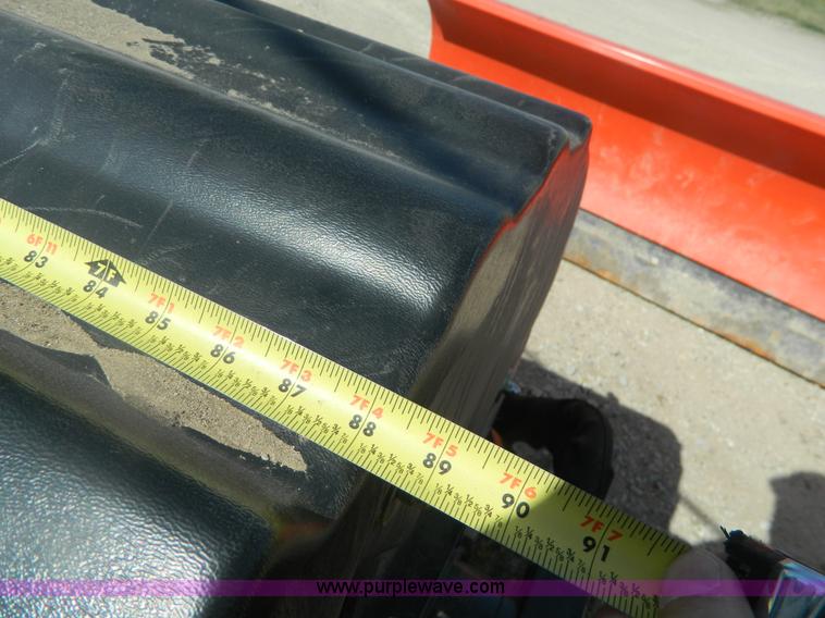 image for item BG9857 2010 Bobcat 84 angle broom