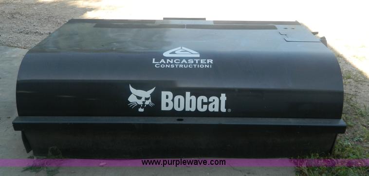 image for item BG9864 2009 Bobcat 72 sweeper