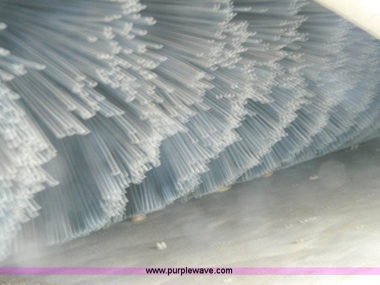 image for item BG9864 2009 Bobcat 72 sweeper