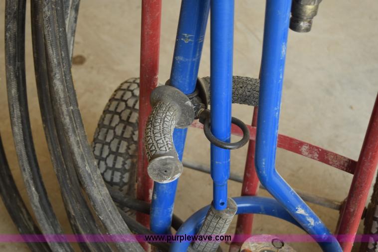 image for item BG9887 Bunyan roller screed