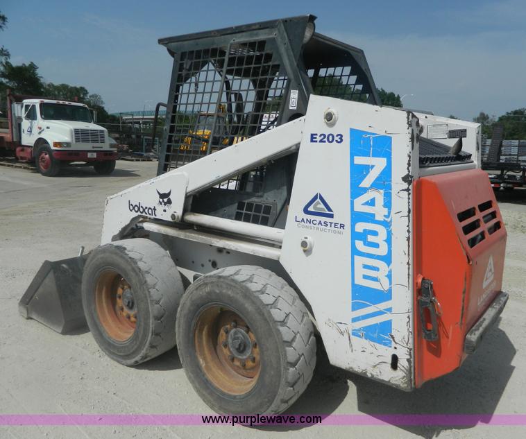 image for item BH9520 1995 Bobcat 743B skid steer