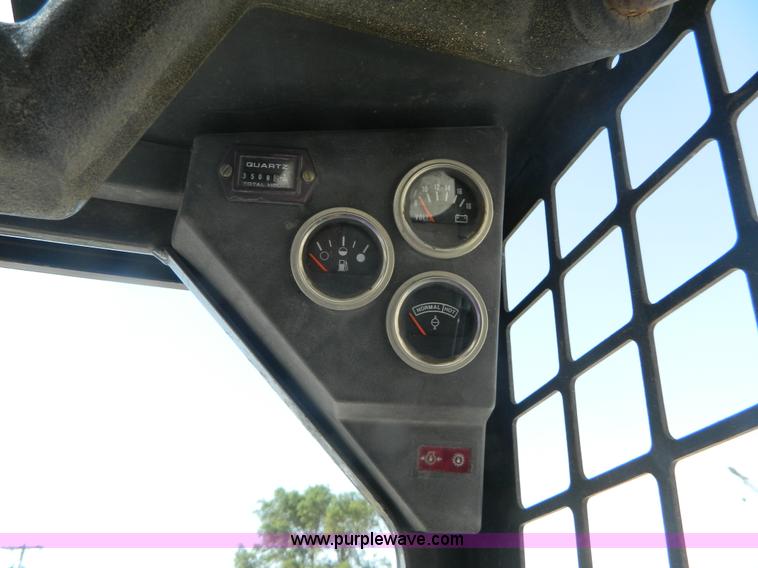 image for item BH9520 1995 Bobcat 743B skid steer