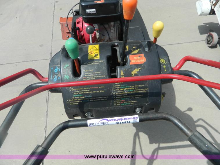 image for item BH9524 Ditch Witch 1230H trencher