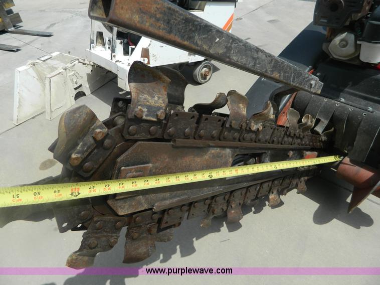 image for item BH9524 Ditch Witch 1230H trencher