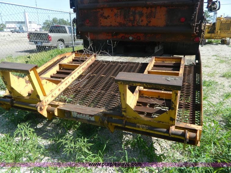 image for item BJ9177 1990 Custom 10T100 equipment trailer