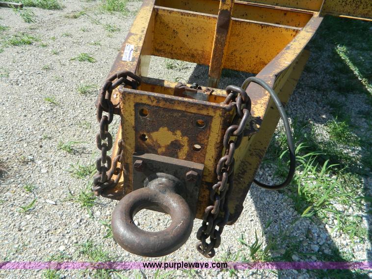 image for item BJ9177 1990 Custom 10T100 equipment trailer