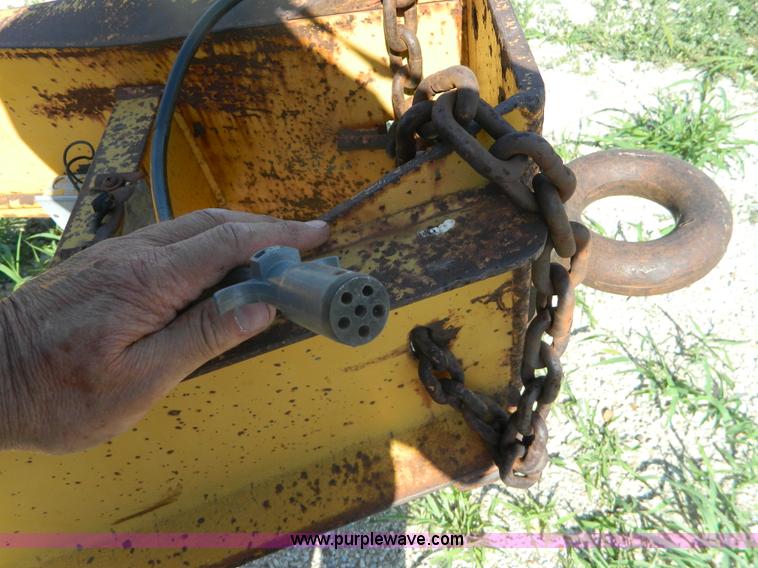 image for item BJ9177 1990 Custom 10T100 equipment trailer