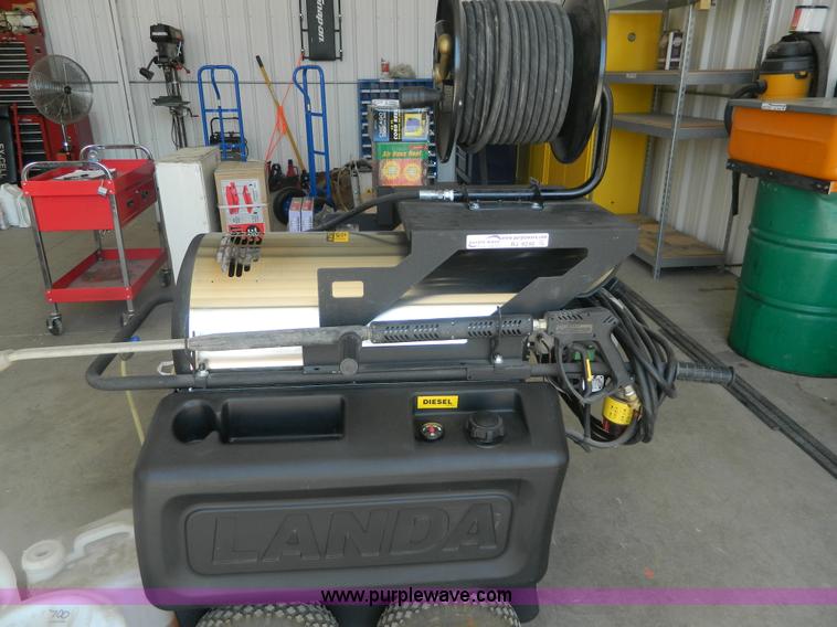 image for item BJ9240 Landa PHW pressure washer