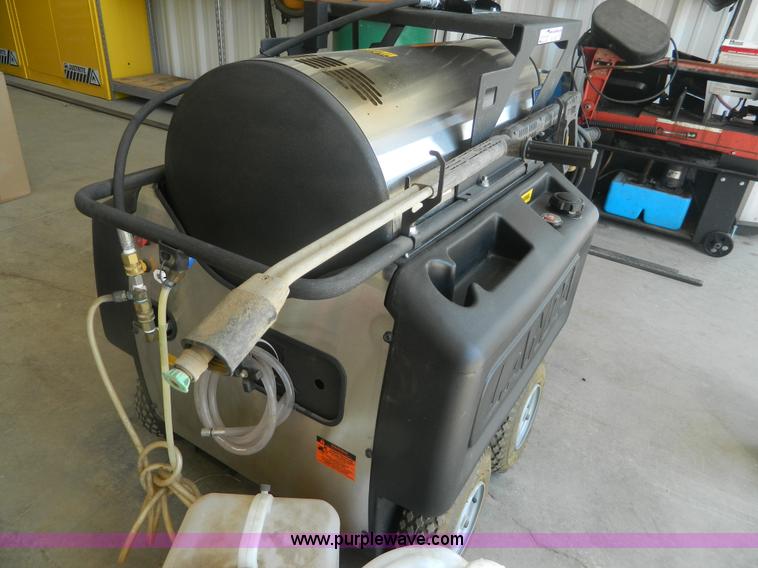 image for item BJ9240 Landa PHW pressure washer