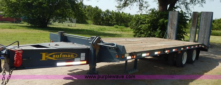 image for item J3837 2007 Kaufman HP20ton equipment trailer