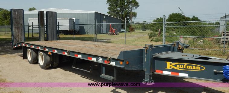 image for item J3837 2007 Kaufman HP20ton equipment trailer