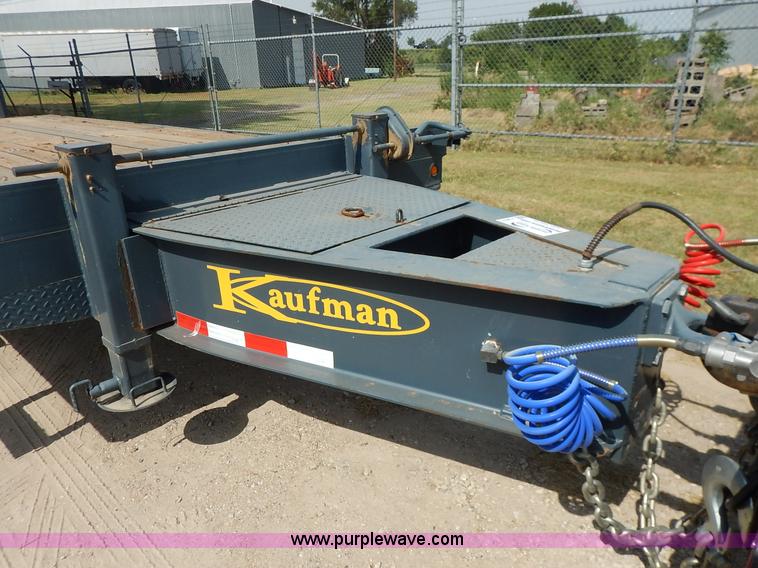 image for item J3837 2007 Kaufman HP20ton equipment trailer
