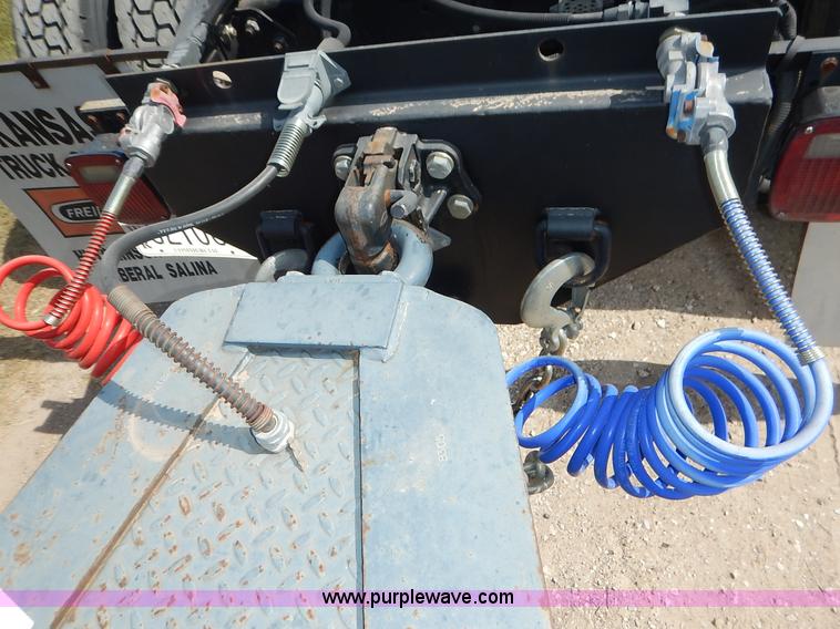 image for item J3837 2007 Kaufman HP20ton equipment trailer