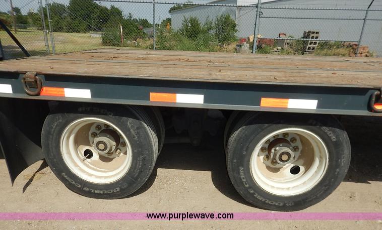image for item J3837 2007 Kaufman HP20ton equipment trailer