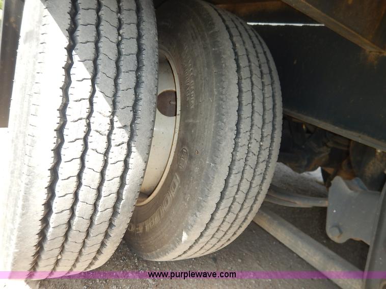 image for item J3837 2007 Kaufman HP20ton equipment trailer