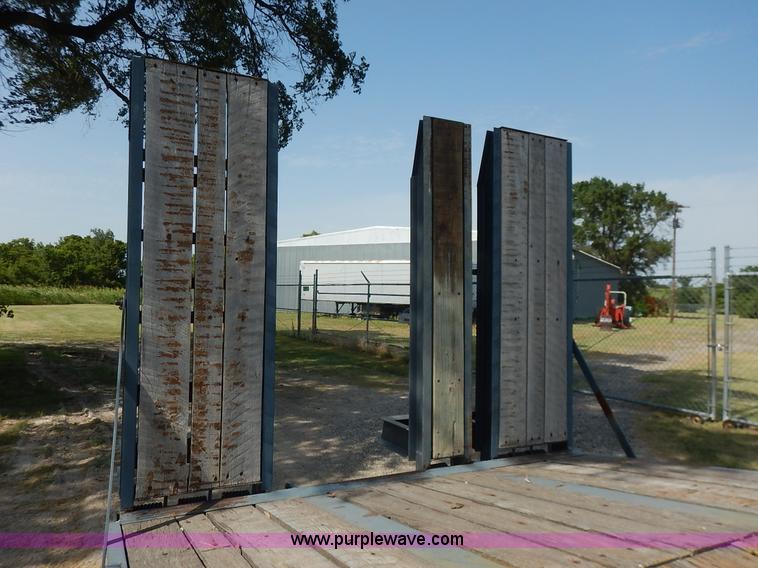 image for item J3837 2007 Kaufman HP20ton equipment trailer