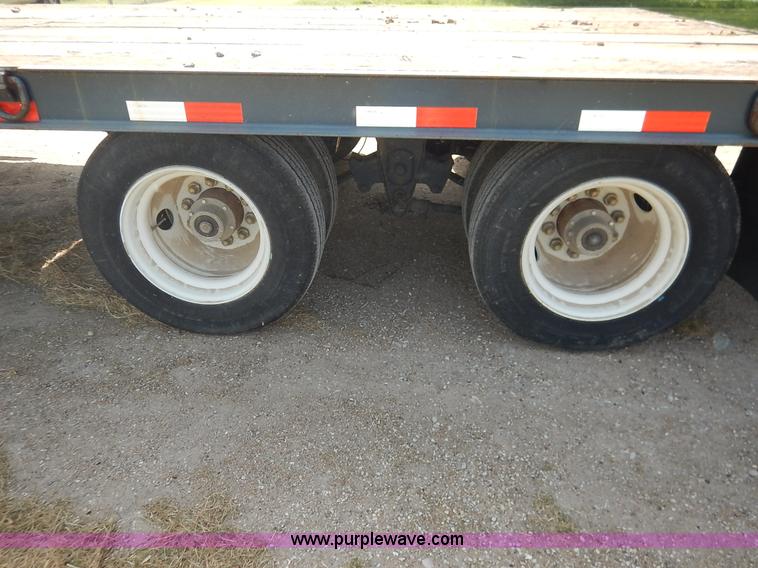 image for item J3837 2007 Kaufman HP20ton equipment trailer