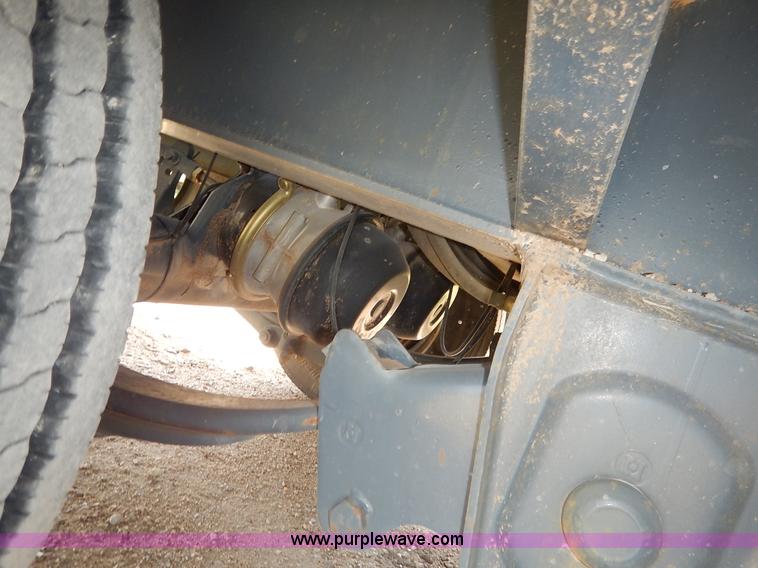 image for item J3837 2007 Kaufman HP20ton equipment trailer