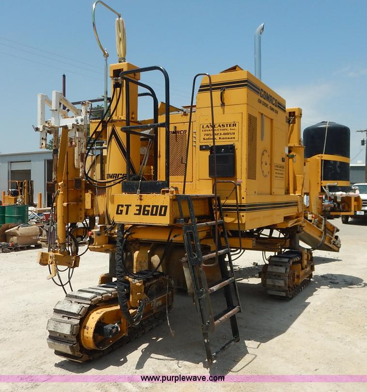 image for item J3841 1999 Gomaco GT3600 curb machine