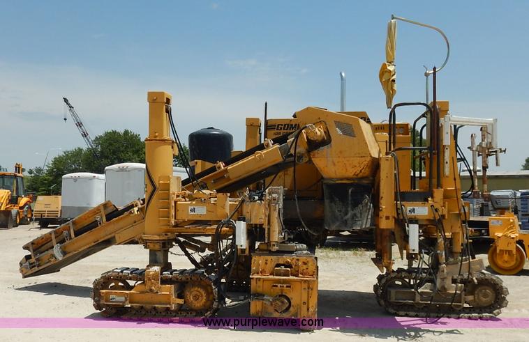 image for item J3841 1999 Gomaco GT3600 curb machine