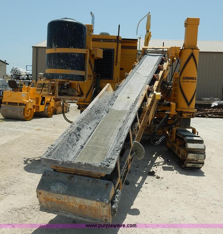 image for item J3841 1999 Gomaco GT3600 curb machine