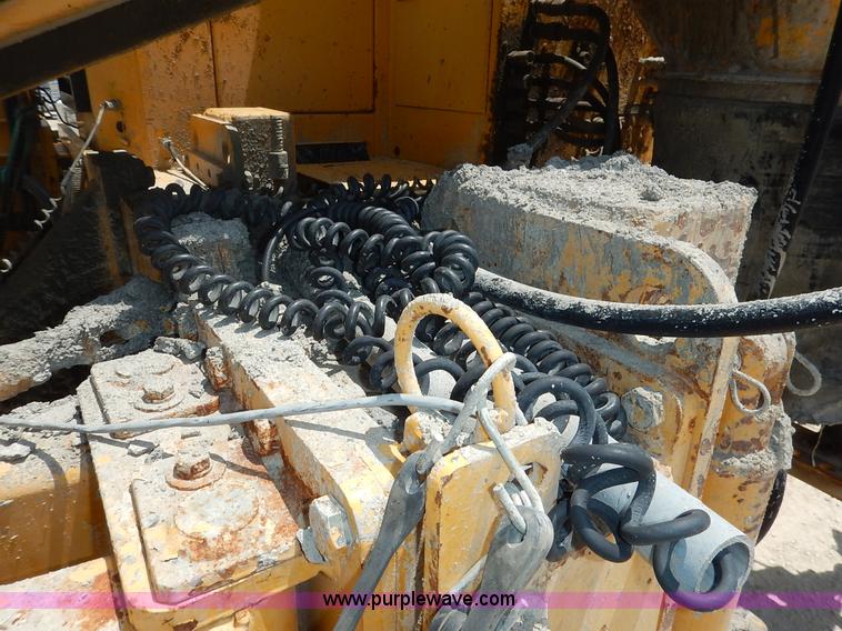 image for item J3841 1999 Gomaco GT3600 curb machine