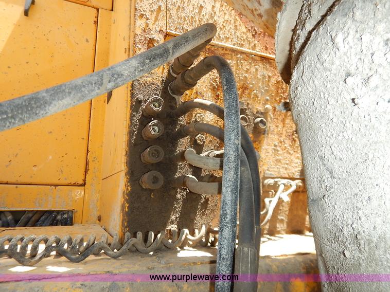 image for item J3841 1999 Gomaco GT3600 curb machine